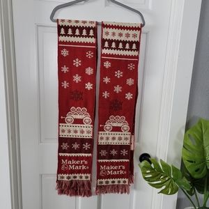 Maker's mark scarf set